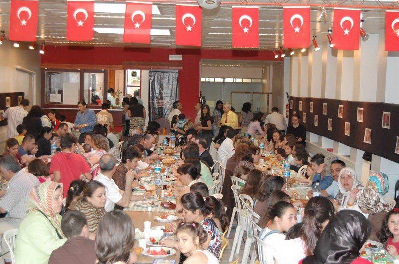 BADD GELENEKSEL KAHVALTISINDA ANNELERİ UNUTMADI