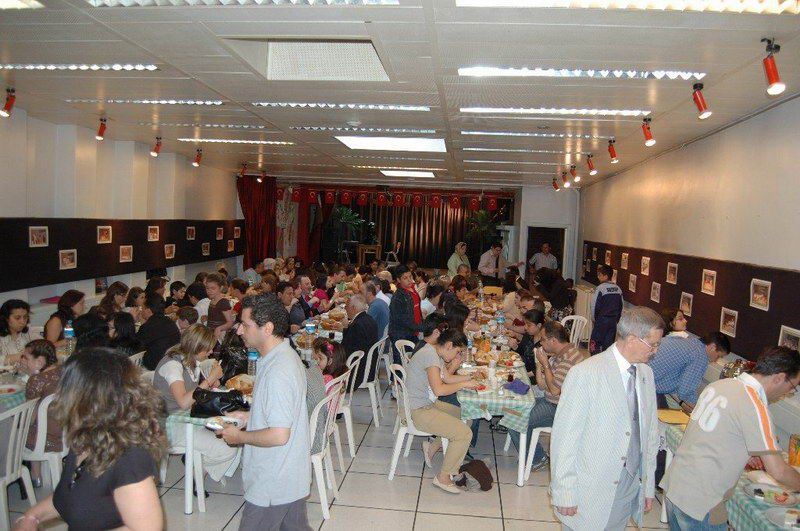 BADD GELENEKSEL KAHVALTISINDA ANNELERİ UNUTMADI