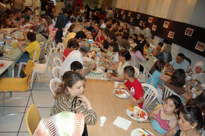 BADD GELENEKSEL KAHVALTISINDA ANNELERİ UNUTMADI