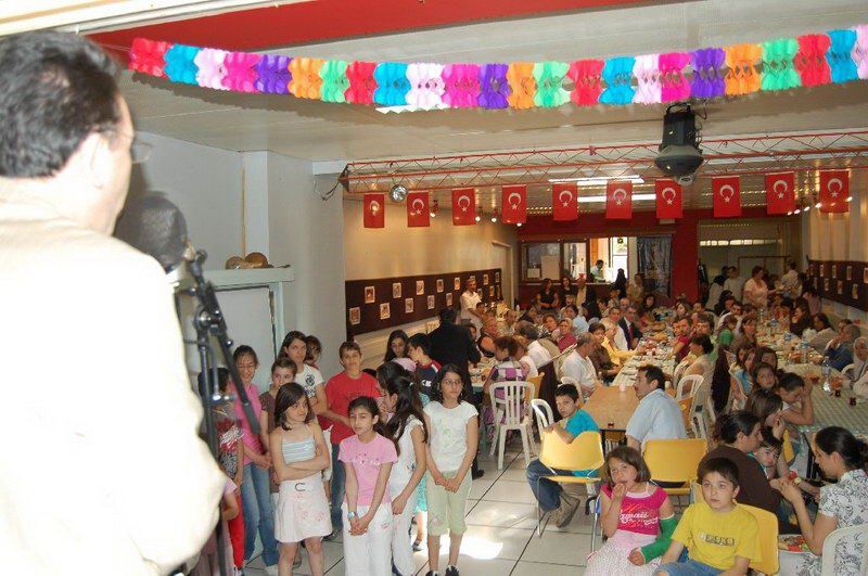 BADD GELENEKSEL KAHVALTISINDA ANNELERİ UNUTMADI