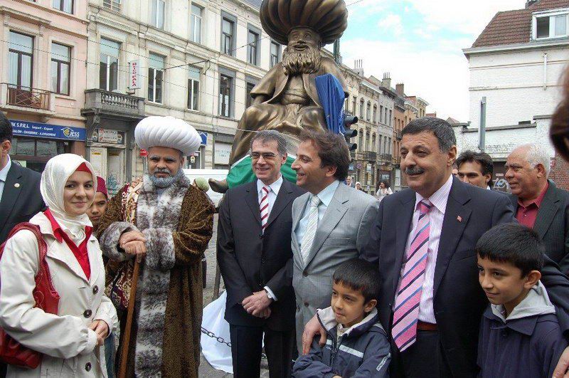 Hoca Avrupa'nın merkezinde maya çaldı