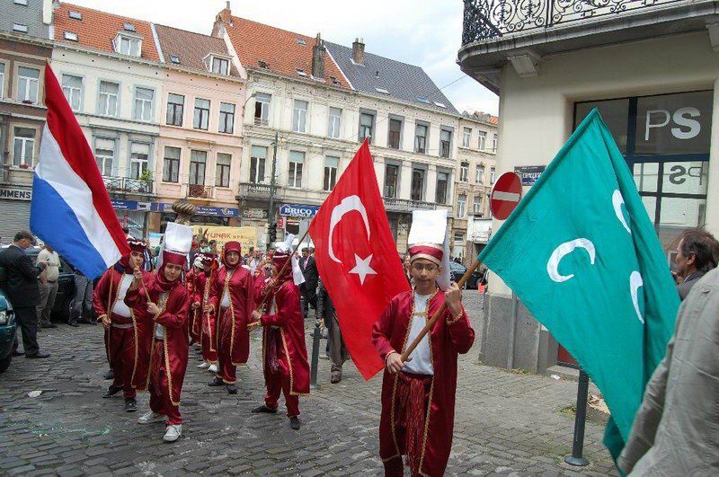 Hoca Avrupa'nın merkezinde maya çaldı