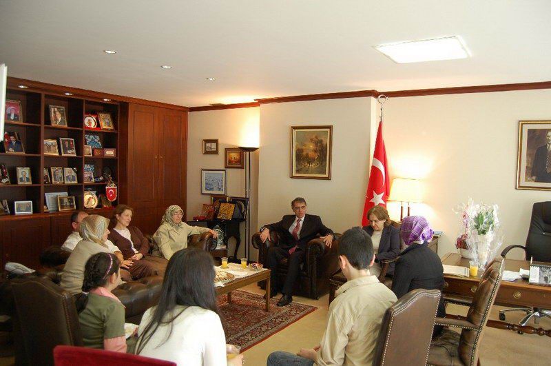 Büyükelçi Tanlay’a 'Babalar Günü' ziyareti