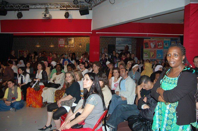 LIRE ET ECRIRE’ DERNEĞİ KÜLTÜRLER ARASI ETKİNLİĞİ COŞKULUYDU