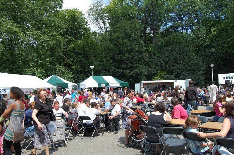 Schaerbeek'te Kiraz Festivali coşkuluydu