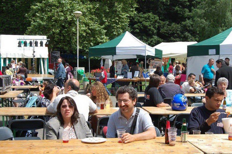 Schaerbeek'te Kiraz Festivali coşkuluydu