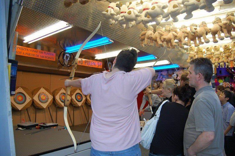 BRÜKSEL FUARI GÖZ DOLDURUYOR