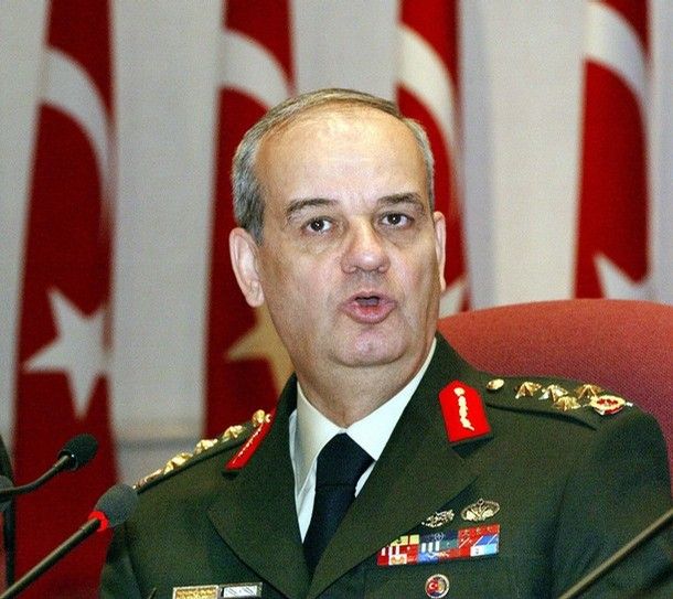 Manastırlı komutan İlker Başbuğ !