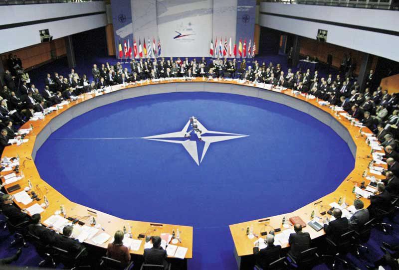 NATO, Rusya'yı Uyardı