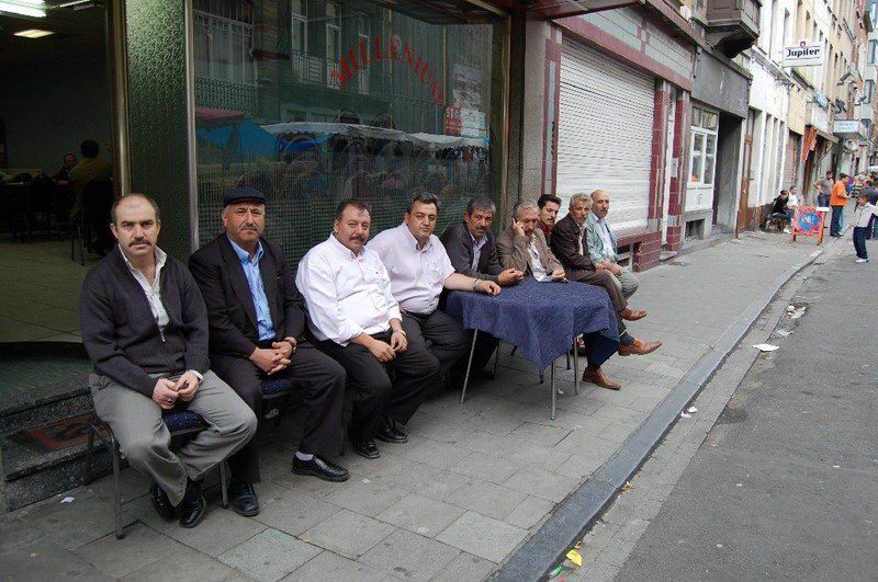 Mahalle pazarları orta kesimin umudu olmakta