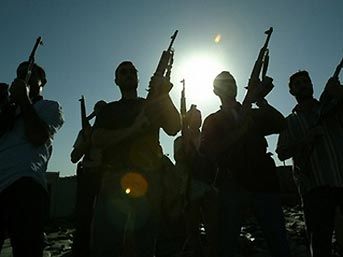 21 asker toplu olarak intihar etti