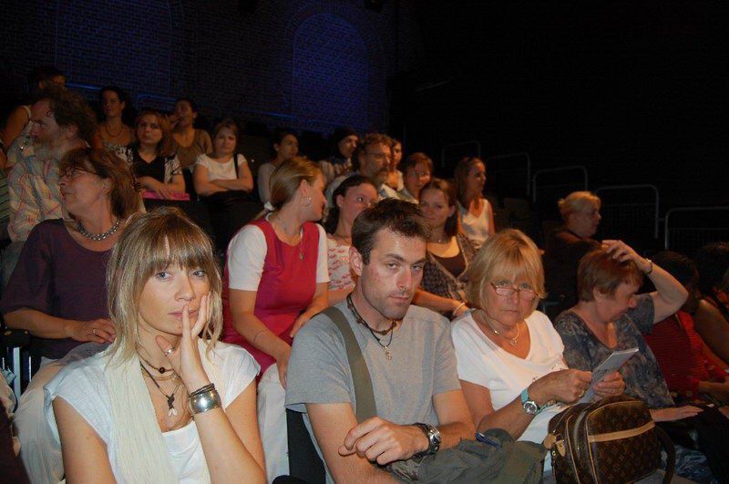 MISSNG/KAYIP ADLI TİYATRO İLGİYLE İZLENİYOR