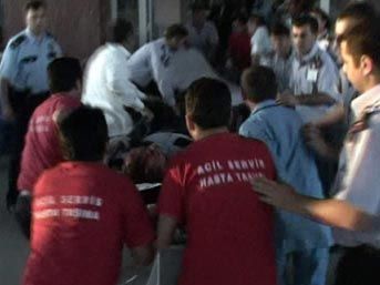 Polis servis aracına ateş açıldı 5 şehit..