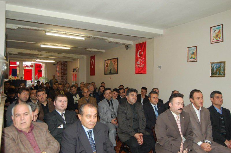 Büyükelçi Tanlay Gent’te vatandaşlarla buluştu…