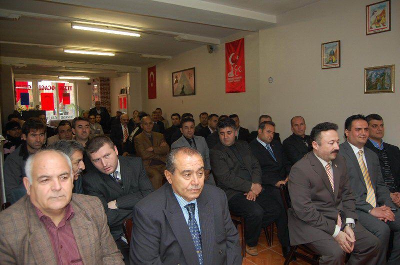 Büyükelçi Tanlay Gent’te vatandaşlarla buluştu…