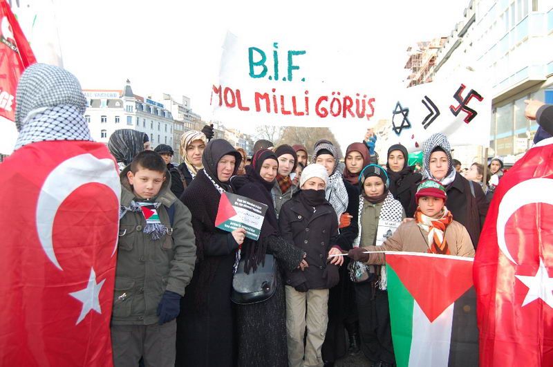 BRÜKSEL'DE ONBİNLER İSRAİL KATLİAMINI PROTESTO ETTİ
