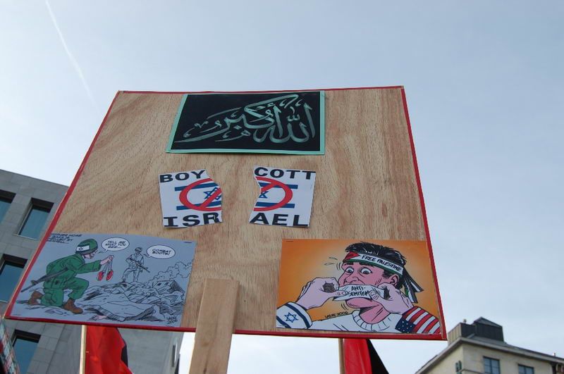 BRÜKSEL'DE ONBİNLER İSRAİL KATLİAMINI PROTESTO ETTİ