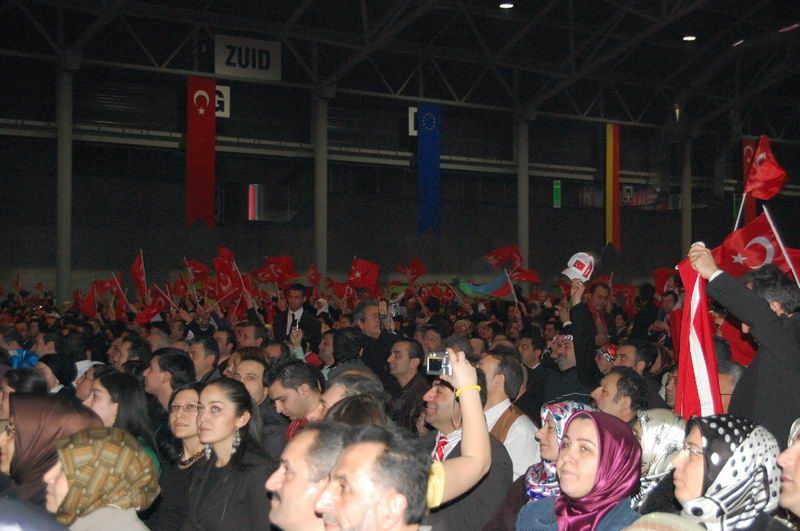 ERDOGAN BELCİKADAN SESLENDİ 'TARİH İSRAİLİ AFFETMEYECEK'