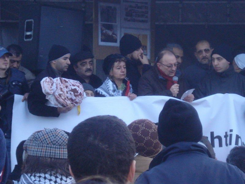 İSRAL GENT'TE DE KINANDI