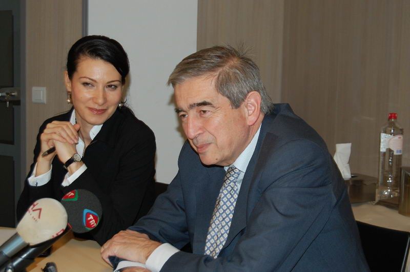 ONUR ÖYMEN AB İLE İLGİLİ GÖRÜŞLERİNİ DEĞERLENDİRDİ