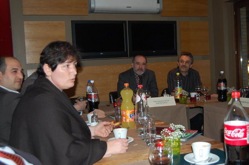 Türk Dernekler Birliği basına yemek verdi