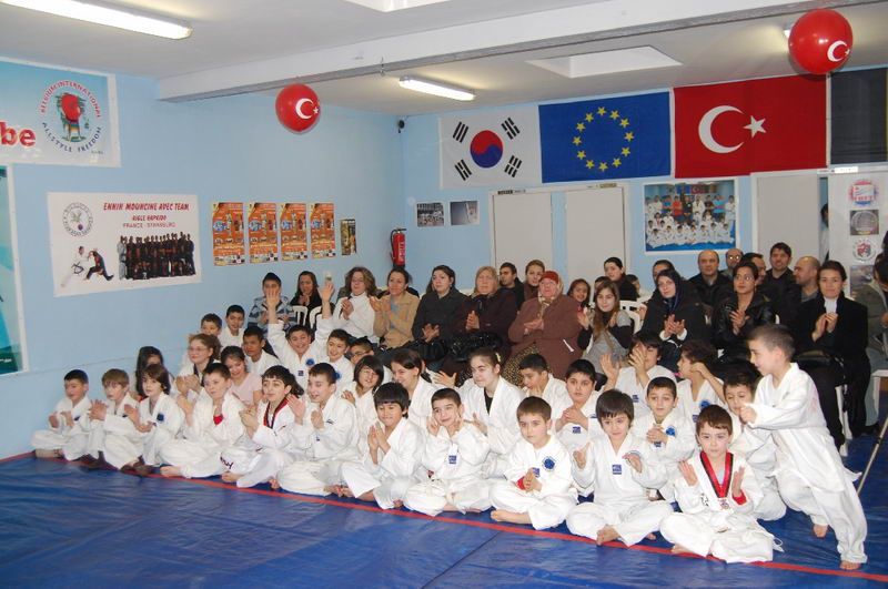 BİAF TÖRENLE AÇILDI