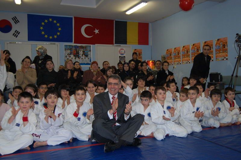 BİAF TÖRENLE AÇILDI