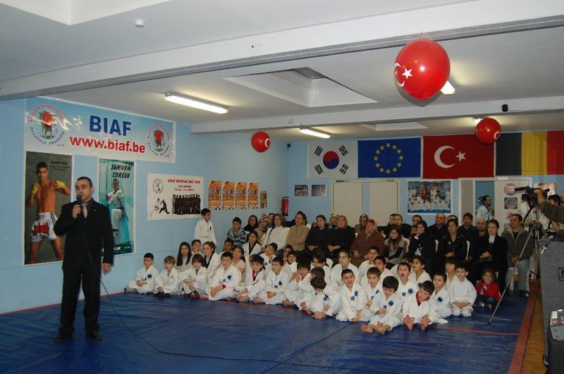 BİAF TÖRENLE AÇILDI