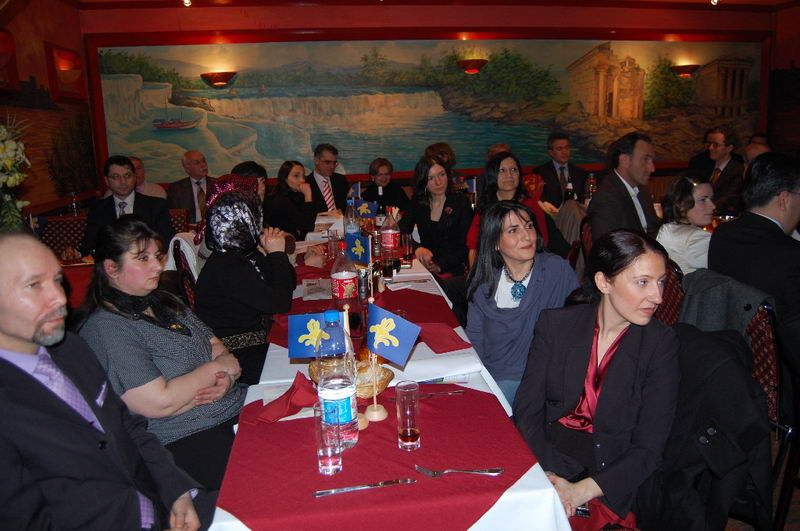 BELÇİKADAKİ ÖNCÜ KADINLARIMIZ BÜYÜK BEĞENİ TOPLADI