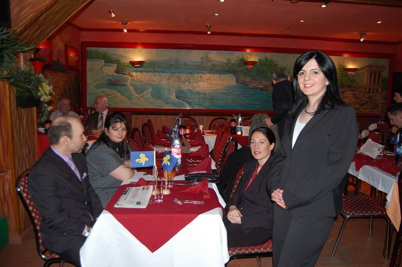 BELÇİKADAKİ ÖNCÜ KADINLARIMIZ BÜYÜK BEĞENİ TOPLADI