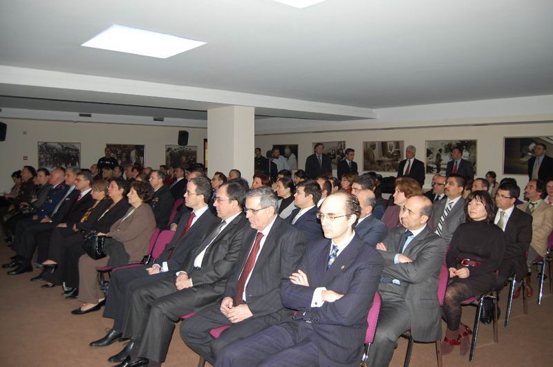 Çanakkale şehitleri Büyükelçilikte anıldı