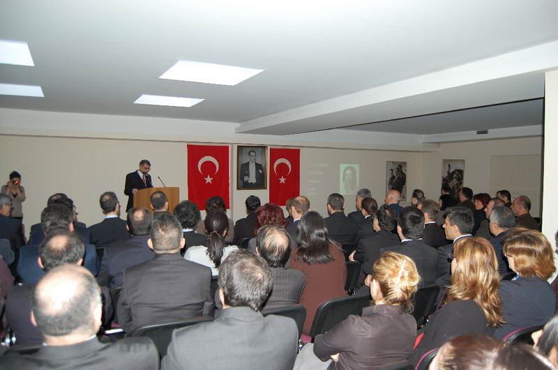 Çanakkale şehitleri Büyükelçilikte anıldı