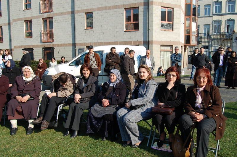 BRÜKSEL’DE NEVRUZ TÜRKÜLERLE KUTLANDI