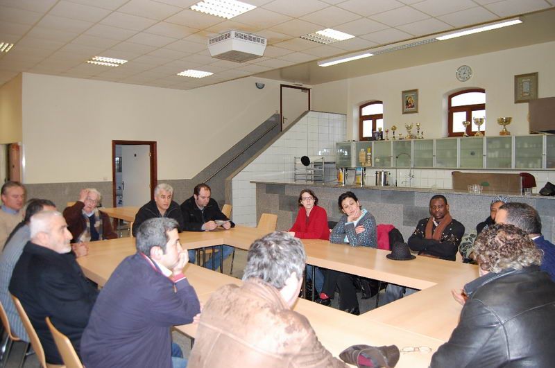 HOŞGÖRÜ ETRAFINDA TOPLANDILAR
