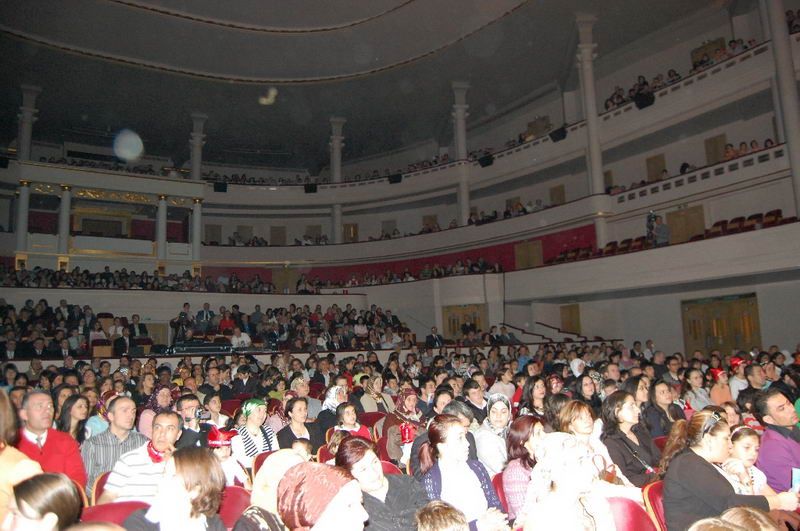 23 NİSAN BRÜKSEL’DE COŞKUYLA KUTLANDI