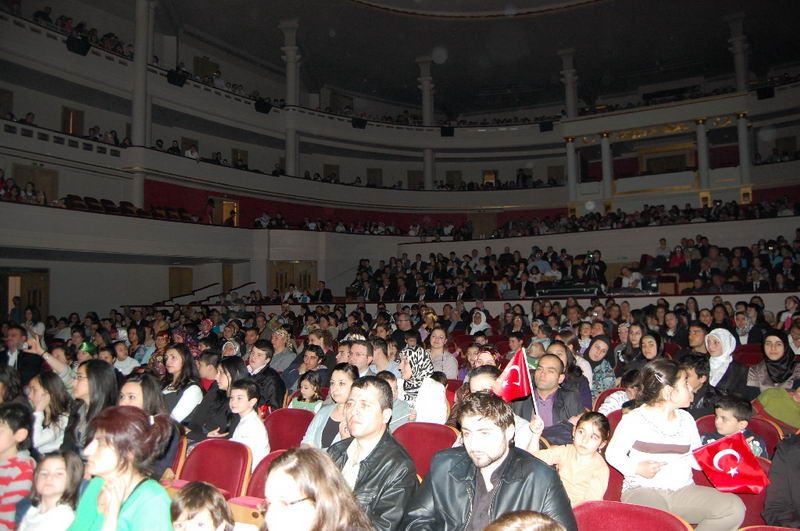 23 NİSAN BRÜKSEL’DE COŞKUYLA KUTLANDI