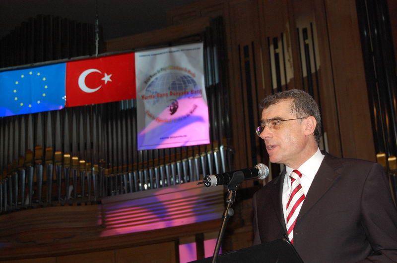 23 NİSAN BRÜKSEL’DE COŞKUYLA KUTLANDI