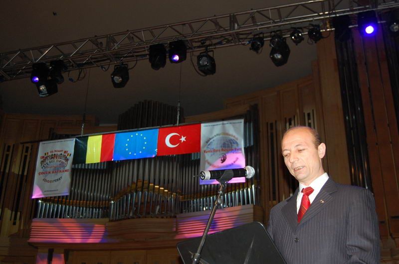 23 NİSAN BRÜKSEL’DE COŞKUYLA KUTLANDI