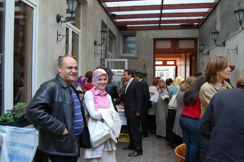 BELÇİKA TÜRK KADINLAR DERNEĞİ KERMESİ GÖZ DOLDURDU