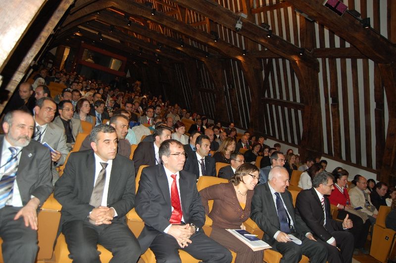 II. Uluslararası Eğitim ve Uyum Kongresi start aldı