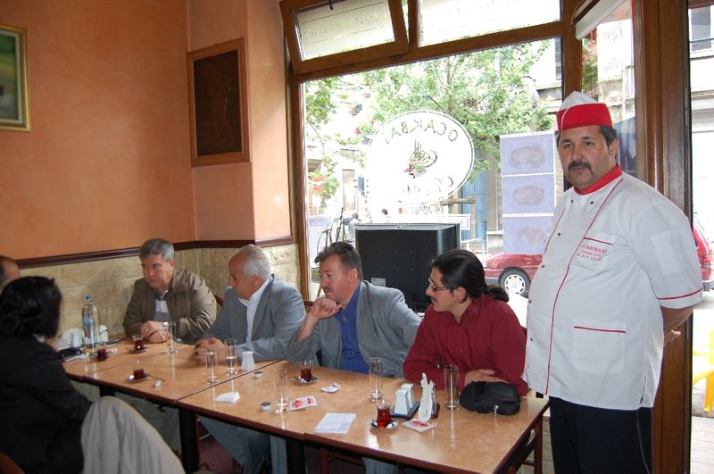 DERGİMİZİ AFYON VALİSİ HALUK İMGA'YE TAKDİM ETTİK