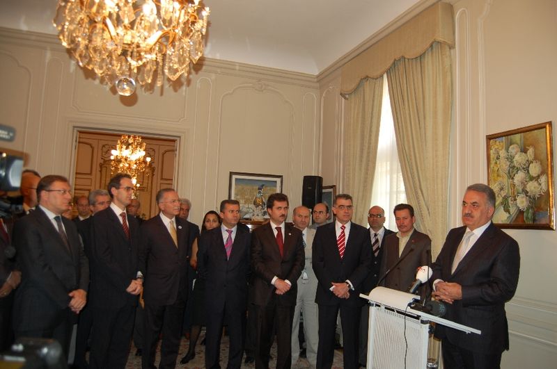 BÜYÜKELÇİ TANLAY'DAN BAKAN YAZICI ONURUNA RESEPSİYON