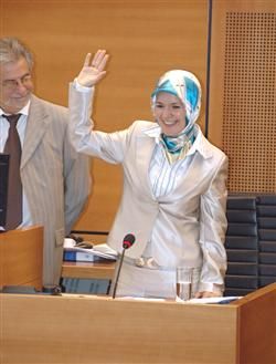 Özdemir'in Yemin Töreni, Belçika Basınında Geniş Yer Buldu