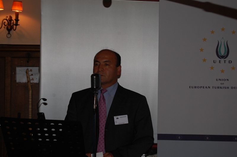 UETD İFTARININ ONUR KONUĞU RABİA KADEER İDİ
