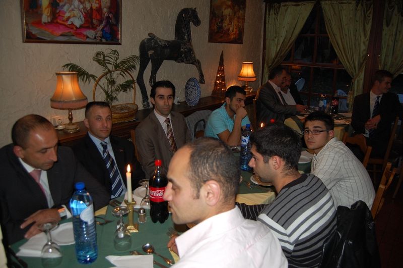 UETD İFTARININ ONUR KONUĞU RABİA KADEER İDİ