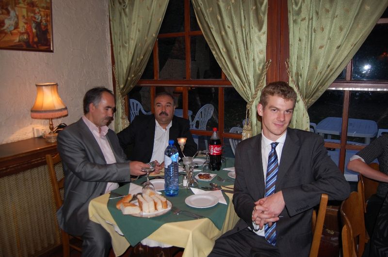 UETD İFTARININ ONUR KONUĞU RABİA KADEER İDİ