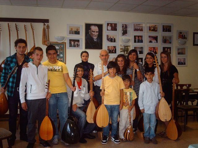 Müzik Kulüb saz derslerine başlıyor