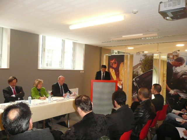 MESLEKİ  EĞİTİM, TEMİZLİK VE İMARDAN SORUMLU DEVLET BAKANI EMİR KIR'IN KABİNESİ