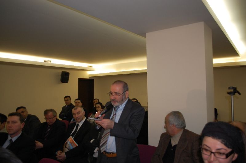 KOMİSYON ÜYELERİ STK TEMSİLCİLERİYLE BULUŞTU