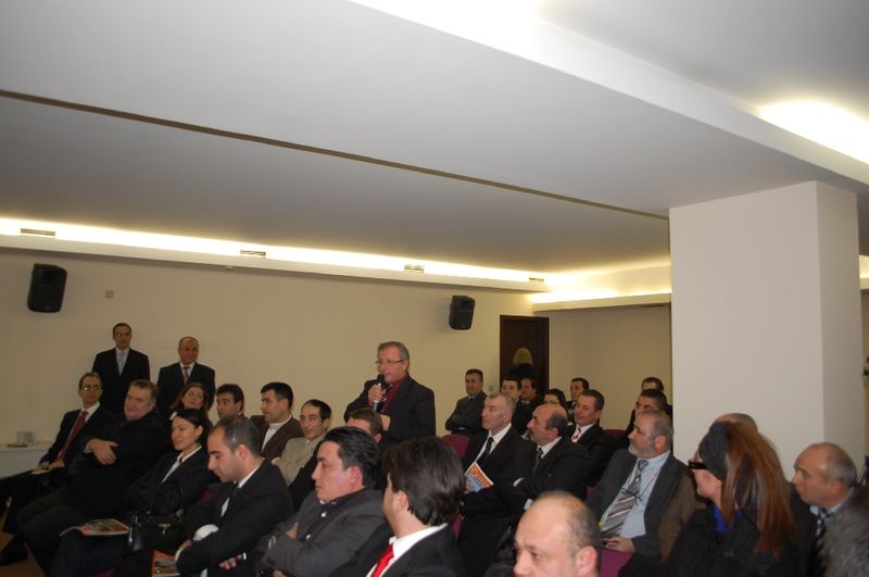 KOMİSYON ÜYELERİ STK TEMSİLCİLERİYLE BULUŞTU